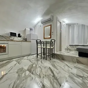 https://cave-house-apartment.fr-provencehotel.com